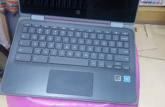 Hp chromebook x360 11 G3 intel celeron 4gb 32 storage
