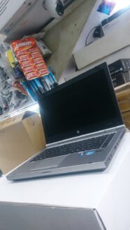 Hp Elitebook 8470 Corei5 3rd generation 4gb ram 128 ssd