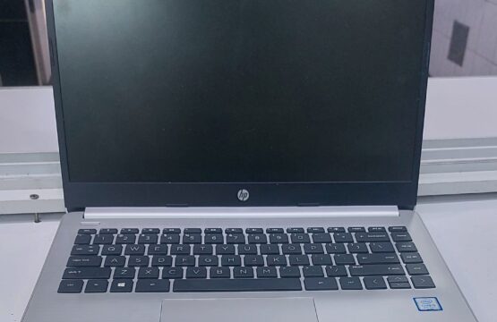 Hp 348 G5 Corei5 8gb ram 256 ssd 8th generation